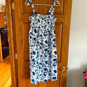 Gap super cute sundress!